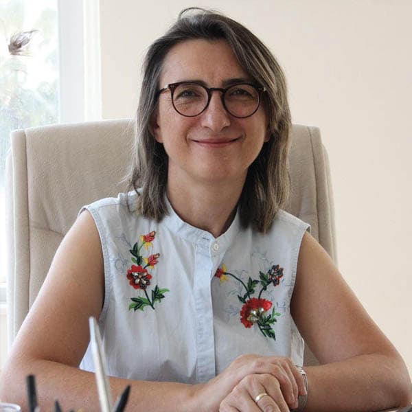 Prof. Dr. Aynur Özge